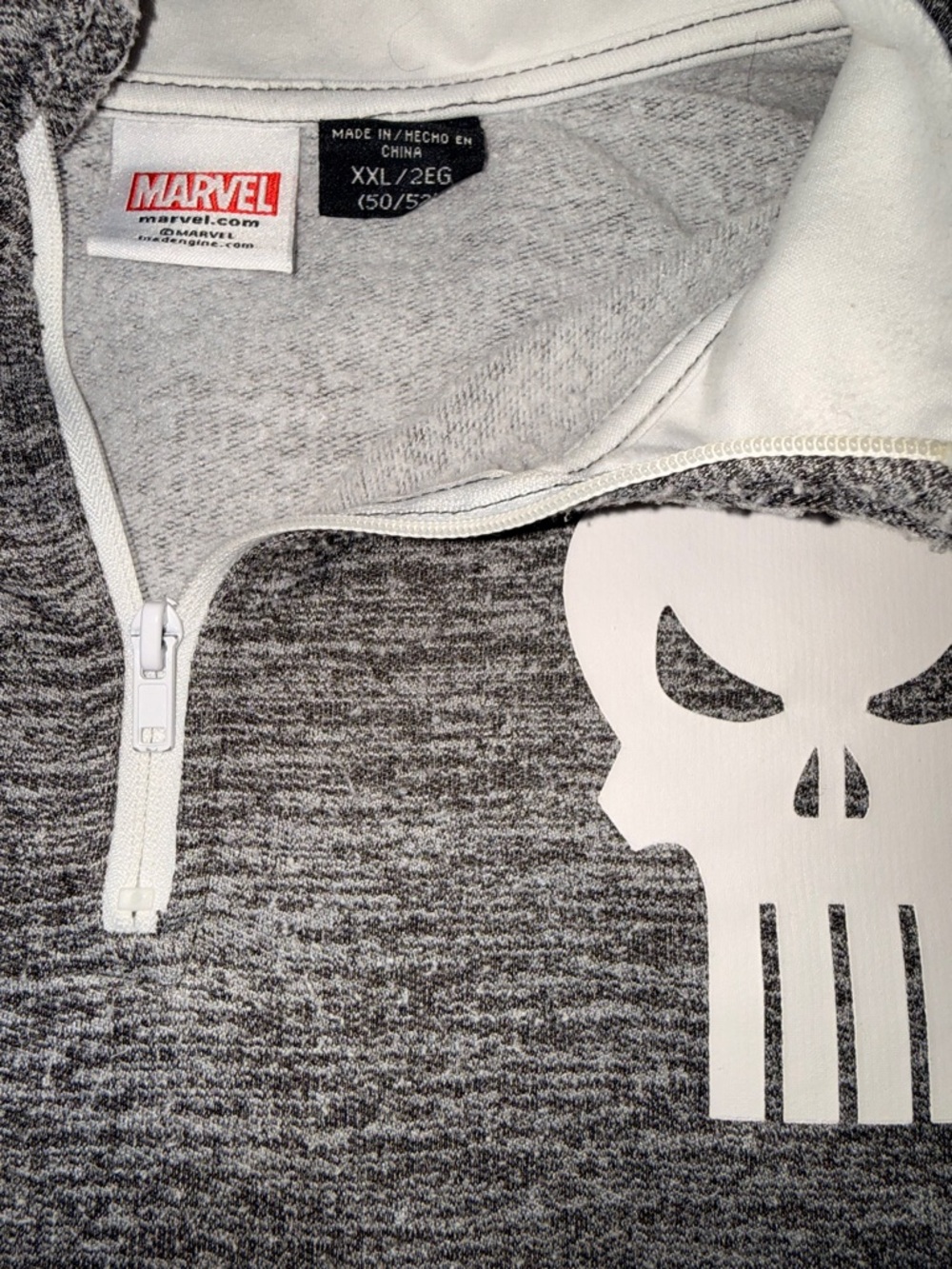 Punisher Lot of 2 Marvel Black & Gray Graphic Tee XL & 1/4 Zip Sweater XXL Set - Picture 6 of 10